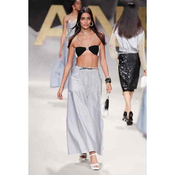 Chanel 22S Runway Black White Gold Chain CC Logo Stretch Cotton Crepe Top Bra 36 - Picture 1 of 12